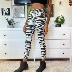 Free People Zebra Pants Nwot Size 25 Zebra Print Jeans, Zebra Pants, Zebra Pant, Printed Jeans, Free People Pants, Free People Black, Pants Color, Zebra Print, Pant Jumpsuit