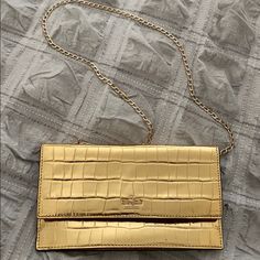 New Never Worn Gold Leather Wallet On Chain, Gold Leather Chain Wallet, Elegant Gold Wallet On Chain With Chain Detail, Elegant Gold Wallet On Chain, Gold Crossbody Wallet On Chain With Chain Strap, Gold Crossbody Wallet On Chain, Gold Leather Wallet On Chain With Chain Strap, Gold Rectangular Wallet On Chain With Gold-tone Hardware, Gold Leather Wallet On Chain For Gift