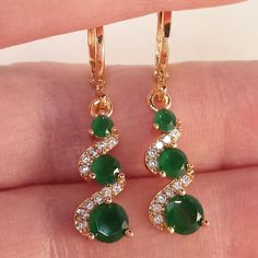 Earrings For Formal Dress, Gold And Emerald Jewelry, Green Emerald Earrings, Bridal Jewellery Inspiration, Fancy Jewelry Necklace, Emerald Green Earrings, Prom Dance, Gold Jewelry Earrings, Prom Jewelry