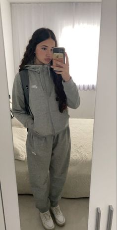 Mode Zara, Latina Fashion Outfits, Outfit Chic, Outfit Inspo Casual, Cute Lazy Day Outfits, Lazy Day Outfits, School Looks, School Fits, Swaggy Outfits