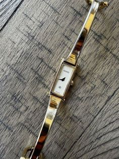 Cool Vintage Watches, Gucci Watch Vintage, Vintage Jewelry Gold, Vintage Gold Watch Women’s, Gucci Vintage Watch, Antique Gold Watches Women, Vintage Gold Watch Women, Women’s Watch, Vintage Watch Aesthetic