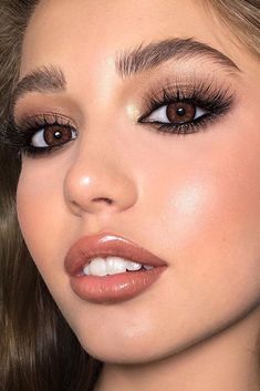 Makeup Ideas Simple, Simple Wedding Makeup, Wedding Makeup Ideas, Wedding Makeup Tips, Prom Makeup Looks, Formal Makeup, Bridal Makeup Natural, Birthday Makeup