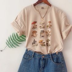 Cute Vintage Fashion Mushroom Special Print Oversized T-shirt - Etsy Botanical Tshirt, Streetwear Graphic Tees, Mode Hippie, Hiking Tshirt, Aesthetic Streetwear, Outfits Dress, Streetwear Clothes, Vintage Tee, Vintage Botanical