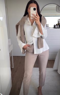 Inspo Fits, 2023 Outfits, Business Career, Professional Attire, Style Board, Old Money