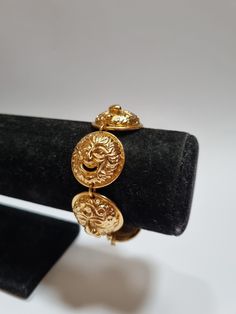 "A fabulously striking new vintage Oréna Paris bracelet, with a high quality weight to it. New vintage, unworn condition. Signed \"Oréna Paris\", on the reverse. Approx 19cm long, with links with a diameter of 2.6cm. -------------------- 🌟 P&P: 👉 Will arrive gift wrapped, in a gift box. 👉 UK shipping: Royal Mail Tracked 24 👉 International Shipping: International Tracked -------------------- 💎 FOLLOW US:  👉 www.instagram.com/janedreamsofvintage 👉 www.facebook.com/JaneDreamsOfVintage" Vintage Gold Plated Bracelets For Formal Occasions, Hallmarked Yellow Gold Bracelet, Vintage Gold-plated Jubilee Bracelet, Gold-tone Metal Jewelry Collectible, Gold-tone Metal Jewelry For Collectors, Yellow Gold Metal Bracelets With Box Clasp, Vintage Gold-tone Gold-plated Bracelet, Collectible Gold Jubilee Bracelet Jewelry, Vintage Yellow Gold-plated Bracelet