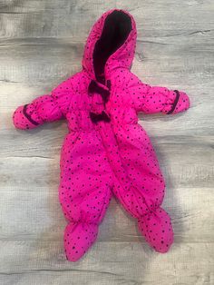 ~Vintage Baby Girl Pink & Black Polka Dot Snowsuit ~Baby Girl, 3-6 M, Like New Condition ~Regular Fit ~Machine wash, Hang Dry Pink Fitted Onesie For Winter, Vintage Baby Girl, The Time Is Now, Vintage Rose, Snow Suit, Black Polka Dot, Vintage Baby, Pink Girl, Pink Black