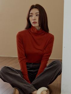 This is a minimal and modern top by LeftSeoul that is made out of high quality and sturdy material. With distinctive mood of the design and comfortable wear, you can style it for your minimal and stylish daily outfit.- Simple design and soft fabric- Relaxed high neckline detail- Suitable to wear alone or layer with various items Outfit Simple, Modern Tops, Fitted Turtleneck, High Neckline, Daily Outfits, Simple Design, Soft Fabric, Simple Designs, Soft Fabrics