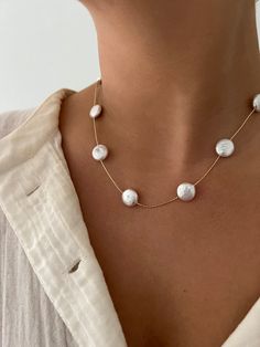 Layered Necklaces Outfit, Pearl And Gold Necklace, Necklace Outfit, Jewelry Photography, All That Glitters, Ring Bracelet, Layered Necklaces, Jewelry Care, Pearl Necklace