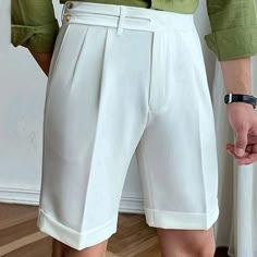 Business Casual Shorts, Elegant Business Casual, Mens Dress Shorts, Latest African Men Fashion, Casual Shorts Men, Laundry Guide, African Clothing For Men, Vintage Trousers, Dress Occasion