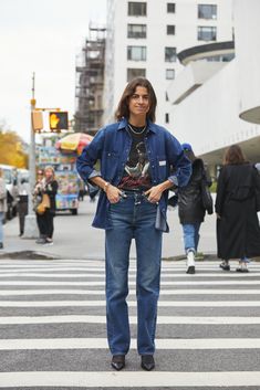 What are you supposed to wear on a Saturday night anymore? Styling Pants, Outfit Recipes, Style Tricks, Flannel Blouse, Prada Loafers, Shirt Flannel