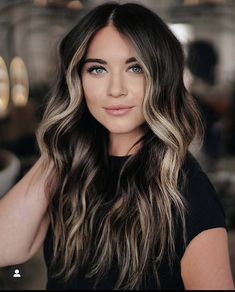 Smoky High Contrast Hair, Face Framing Blonde On Dark Hair, Dark Hair For Blue Eyes, Brown Hair Trends 2023, Smokey High Contrast Hair, Brunette Hair Color Ideas For Summer Dark, Summer Hair Color For Brunettes 2023, 2023 Brown Hair Trends, Breakup Hair Change