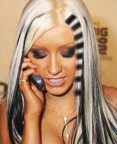 2000s Hair Dye Ideas, Xtina Hair, Bump It Hairstyles, Y2k Hair Dye Ideas, Spikey Hairstyles Y2k, Checkered Hair, Checkerboard Hair, 2000 Hair Color, Y2k Striped Hair