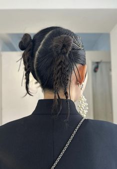 Κούρεμα Bob, Fishtail Braid, Hair Arrange, Peinados Fáciles Para Cabello Corto, Hair Stylies, Sleek Hairstyles, Aesthetic Hair, Hair Dos