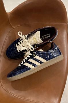 #whalesbonner #adidassamba Ceo Suit, Monte Carlo Aesthetic, Adidas Wales Bonner, Trust Fund Baby, Shoes For Guys, Adidas X Wales Bonner, Book Men, Luxury Old Money, Nate Archibald