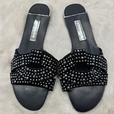 Never Worn Cute And Stylish Perfect For Any Look Casual Sandals With Round Toe For Night Out, Casual Round Toe Sandals For Night Out, Trendy Flat Sandals For Night Out, Casual Open Toe Sandals For Night Out, Casual Black Sandals For Night Out, Short Faux Fur Jacket, Platform Espadrille Sandals, Nike Acg Jacket, Balenciaga Track