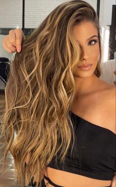 Blonde Hair Care Tips, Caramel Balayage Hair, Balayage Hair Color Ideas, Blonde Hair Care, Blonde Highlights On Dark Hair, Balayage Hair Color, Hair Inspiration Long, Hair Color Caramel