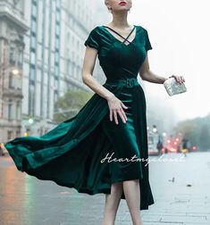 Vintage Christmas Dress | Party Dresses | Night Out Outfits Vivien velvet pencil dress + removable skirt wrap / 1950s vintage inspired AT vintagedancer.com Dress Removable Skirt, Velvet Pencil Dress, Victorian Ball Gowns, 1950s Prom Dress, Mad Men Dresses, Removable Skirt