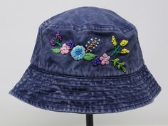 Item: flower embroidered bucket hat Material: 100% cotton Size: one size fits most Embroidery: hand made with acrylic thread Free first class shipping, upgradable priority mail service. 30 days return policy, feel confident at your purchase! Hats Embroidery, Hand Embroidered Flower, Natural Mood, Embroidered Bucket Hat, Mini Embroidery, Cotton Bucket Hat, Pretty Hats, Orange Hats, Burgundy Jeans