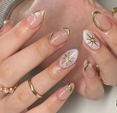 Nails Yellow, Minimalist Nails, Dream Nails, Chic Nails, Gold Nails, Wedding Nails, Glue On Nails, Nail Art Design, Halloween Nails