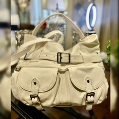 Burberry White Leather Crompton Shoulder Bag Burberry Bag, White Leather, Shoulder Bags, Size 16, Burberry, Color White, Bag Lady, Shoulder Bag, Leather