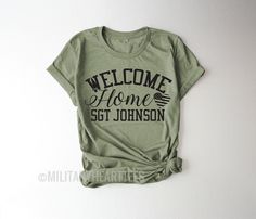 Fun Shirt Ideas, Military Welcome Home, Deployment Homecoming, Momma Shirts, Air Force Shirt, Military Homecoming, Deployment Gifts, Military Girlfriend, Military Kids