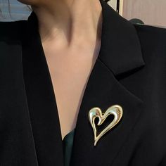 Elegant Sleek Gold Metal Leaning Hollow Heart Statement Brooch Accessory Fashion Jewelry Pin Button Size: 2.25" L X 1.7" W Express Your Personality..You Can Attach To Your Jacket, Coat, Bookbag, Scarf, Sweater, Hat, Shirt, Jeans, Backpack, Bag, Collar, Lapel, Clothing... Etc Gold Heart , Leaning Heart Brooch , Love Heart Pin Bundle To Save On Shipping Bs Trendy Pins As A Gift, Trendy Pins For Gifts, Gold Lapel Pin For Party, Gold Brooches For Valentine's Day Party, Gold Heart Brooch For Formal Wear, Gold Heart Brooch For Formal Occasions, Gold Heart-shaped Brooch For Formal Occasions, Elegant Gold Brooch For Valentine's Day, Elegant Gold Brooches For Valentine's Day