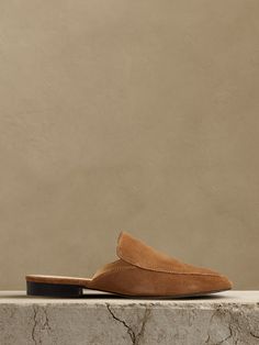 Bond Suede Mule | Banana Republic Brown Mules With Suede Lining And Slip-on Fit, Chic Slip-on Suede Mules, Luxury Suede Slip-on Mules, Brown Slip-on Mules With Suede Lining, Brown Suede-lined Mules For Summer, Suede Mules, Brown Flats, Womens Mules, Slip On Mules