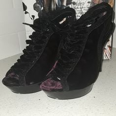 Rare Deep Purple Velvet Heels With Black Laces. Be The Talk Of The Town This Fall With These Rare Coach Heels. Lace-up Heels With 4-inch Heel Medium Width, Lace-up Heels With 4-inch Heel And Medium Width, 4-inch Heel Lace-up Heels For Night Out, Lace-up Heels For Night Out With 4-inch Heel, Lace-up Heels With 4-inch Heel For Night Out, Lace-up Heels With Heel Strap And Medium Width, 4-inch Lace-up Heels For Night Out, Medium Width Lace-up Heels With Heel Strap, Formal Lace-up Platform Heels