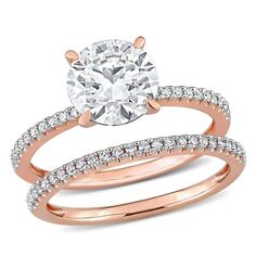 a rose gold engagement ring and wedding band set