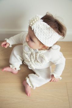 White Knitted Long Sleeve Set, Cute White Hand Knitted Sweater, Cute Hand Knitted White Sweater, Knit Baby Pants, Baby Romper Pattern, Girl Clothes Baby, Crochet Romper, Knit Baby Sweaters