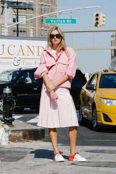 blush pink New York Street Fashion, Pink Inspiration, Millennial Pink, True To Yourself, New York Street, Be True To Yourself, Street Styles, Street Fashion