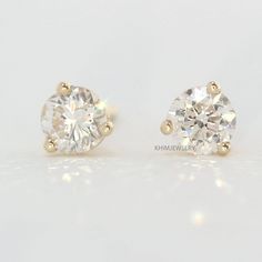 Simple and classic beautiful fine diamonds studs deliver brilliant shine and sit comfortably snug to your ear. ❮❮ Details ❯❯ ◆ Handmade in our Manhattan Studio. ◆ Stones : Diamond, Approx. 1/2 Carat, Round Shape − Conflict-free − Diamond Color : G-H − Diamond Clarity : SI1 − Diamond Setting : 3 prong martini ◆ Material : 14K Yellow Gold, White Gold. ◆ Pls note that we only use fine diamonds for stud earrings, not use commercial quality diamonds like other jewelry shops. ◆ Secured with three pron Classic 14k Gold Diamond Earrings With Prong Setting, Classic Gia Certified 14k Gold Diamond Earrings, Classic Gia Certified Diamond Earrings, Classic Vvs Clarity Lab Grown Diamond Earrings, Classic Vvs Clarity Lab-grown Diamond Earrings, Vvs Clarity 14k Gold Round Diamond Earrings, Gia Certified Classic Lab Grown Diamond Earrings, Classic Round 14k Gold Diamond Earrings, Classic 14k Gold Gia Certified Earrings