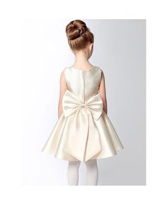 Shop online simple satin short champagne flower girl dress with bow sash for less. Free Shipping and Custom-made. Pro since 2009. Winter Flower Girl Dress, Champagne Flower Girl Dress, Flower Girl Dress With Bow, Champagne Satin Dress, Champagne Flower Girl, Flower Girl Dresses Champagne, Silk Bridesmaid Dresses, Simple Satin, Champagne Flowers