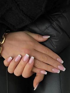 روتين العناية بالبشرة, Neutral Nails, Girls Nails, Clean Nails, Birthday Nails, Classy Nails, French Tip Nails