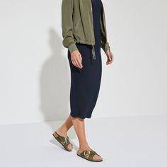 Siena Big Buckle Natural Leather Oiled Green Sandals Outfit, Spring Clogs, Green Birkenstock, Birkenstock Siena, Birkenstock Styles, Green Sandals, Sandals Outfit, Suede Fashion, Shearling Boots