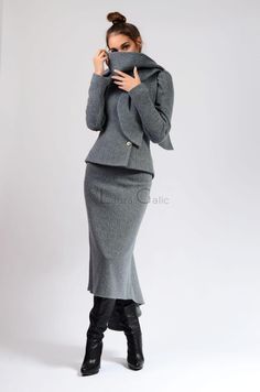 Beatrice is a unique and elegant suit wearable with select or casual occasions. it has both a retro and a modern look to it that it brings personality to your frame. it's entirely made out of thick wool so it's ideal for the cold weather. If you don't have a standard size you can send me your measurements in cm and i'll custom make it. AVAILABLE FABRICS are a lot :).. please contact me for pictures. The products are made to order so any size will be ready for shipping in 2-3 weeks after payment. Fitted Two-piece Suits With Long Sleeves, Fitted Two-piece Long Sleeve Suits, Fitted Notch Lapel Office Lady Sets, Fitted Two-piece Office Sets, Fitted Two-piece Workwear Sets, Formal Fitted Blazer, Fitted Two-piece Suits For Office, Formal Fitted Two-piece Blazer, Fitted Two-piece Formal Blazer