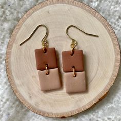 ~Simple & natural looking ~Terracotta/brown and beige colors ~About 1 inch in length ~Each one is slightly different ~Hypoallergenic Brown Rectangular Earrings With Ear Wire, Earthy Brown Earrings With Ear Wire, Minimalist Brown Earrings For Gift, Minimalist Brown Rectangular Jewelry, Everyday Hypoallergenic Brown Jewelry, Minimalist Brown Earrings As Gift, Brown Dangle Minimalist Jewelry, Brown Minimalist Dangle Jewelry, Minimalist Brown Dangle Jewelry