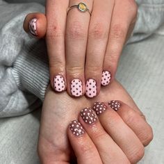 love the polka dots 🪷 Nails Inspo, No Name, Diy Nails, Nail Design, Cute Nails, Nail Inspo