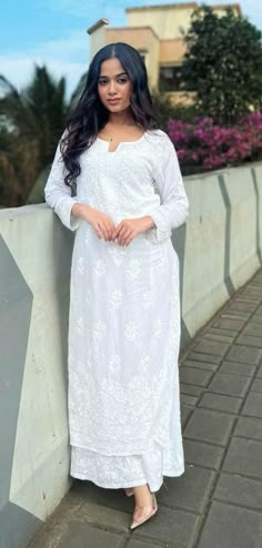 White Kurta With Plazo, White Kurti Chikankari, White Colour Kurti Designs Latest, White Kurtis For Women, Red Chickenkari Kurti, Simple White Kurti Designs, White Kurta Designs Women Cotton, Chikan Suits Designs, Plazo Kurta Designs