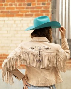 SCULLY SHORT FRINGE CONCHO BEADS JACKET Whip Stitch, Country Clothing, Western Jacket, Beaded Jacket, Leather Outerwear, Short Fringe, Fitted Jacket, Western Design, Beaded Fringe