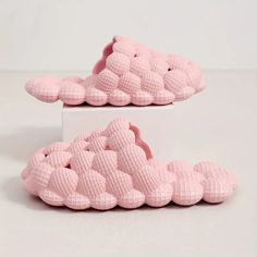 New Hot Bubble Slippers! Comfortable, And Stylish. Solid Color Pink Material: Eva Closure: Slip-On Toe Style: Closed Toe Non-Slip Indoor/Outdoor Shoe Wear Wih Anythiung And Wear Anywhere Pie Board, Bubble Slippers, Bubble Slides, Homemade Pudding, Indoor Outdoor Slippers, Outdoor Slippers, Pink Bubbles, Grey Roses, Warm Slippers