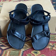 Barefoot Zero Drop Minimalist Wide Toe Box Genuine Black Leather Sandals That Are A Teva Dupe! Brand New Never Worn, Just Tried On. Size 39.5 Eu, Equivalent To A Women’s 9-9.5. My Feet Are 25.8cm Long And They Fit. Black Wedge, Black Leather Sandals, Espadrille Sandals, Slingback Sandal, Blue Shoes, Leather Slip Ons, Strappy Sandals, Black Sandals, Embossed Leather