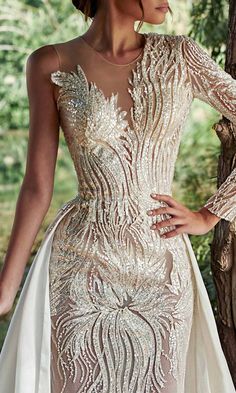 Gold Couture Gown, Edge Styles, Gown Couture, Sequin Mesh Dress, Film China, Couture Evening Dress, Mnm Couture, Couture Design, Bridal Designers