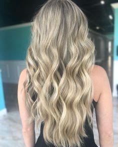 Long Blonde Wavy Hairstyles, Confirmation Hairstyles Curls, Grad Hair Styles Long Hair, Loose Wavy Curls Long Hair, Curled Hair For Pictures, Wavy Homecoming Hairstyles, Curled Hair For Long Hair, Pretty Curls For Medium Hair