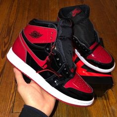 Patent Bred 1s Outfit, Tenis Jordan 1, Patent Bred 1s, Jordan Shoes Red, Black And Red Sneakers, Jordan 1 Red, Shoes Wallpaper, Pretty Sneakers, Pretty Shoes Sneakers