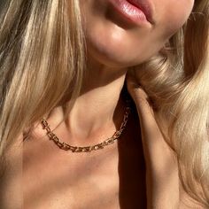 Minimalistic Design That Will Match With Any Outfit Minimalist Chain Necklace With Chain Strap, Classic Chunky Chain Necklace, Cable Chain Link Necklace, Golden Chain, Tiffany Style, Minimalistic Design, Chain Choker, Womens Jewelry Necklace, Minimalist Design