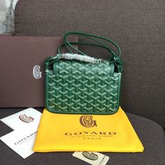 Charm - GOD Bags - 152 A+ Excellent Quality; Contact us if you've any questions in your mind. Goyard Bag, Ladies Handbags, Branded Packaging, Timeless Handbag, Evening Clutch Bag, Tote Backpack, New Handbags, Grade 1, Luxury Items