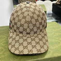 Gucci Hat Size Large Designer Beige Flat Brim Hat, Gucci Brown Curved Brim Hat, Gucci New York, Gucci Cap, Black Sport Coat, Abstract Resin Art, Brand Watches Women, Grey Sport Coat, Gucci Brand