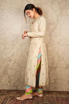 Stylish Kurtis Design, Lace Dress Design, Kurta Set For Women, Simple Kurti Designs, Long Kurti Designs, Casual Indian Fashion, Indian Dresses Traditional, Kurti Designs Party Wear