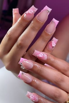 Short Nail Birthday Designs, Pink Simple Nail Designs, November Nail Ideas Short, Light Pink Nails Ideas, Nails Inspo Pink, Homecoming Nails Pink, Nails Acrylic Pink